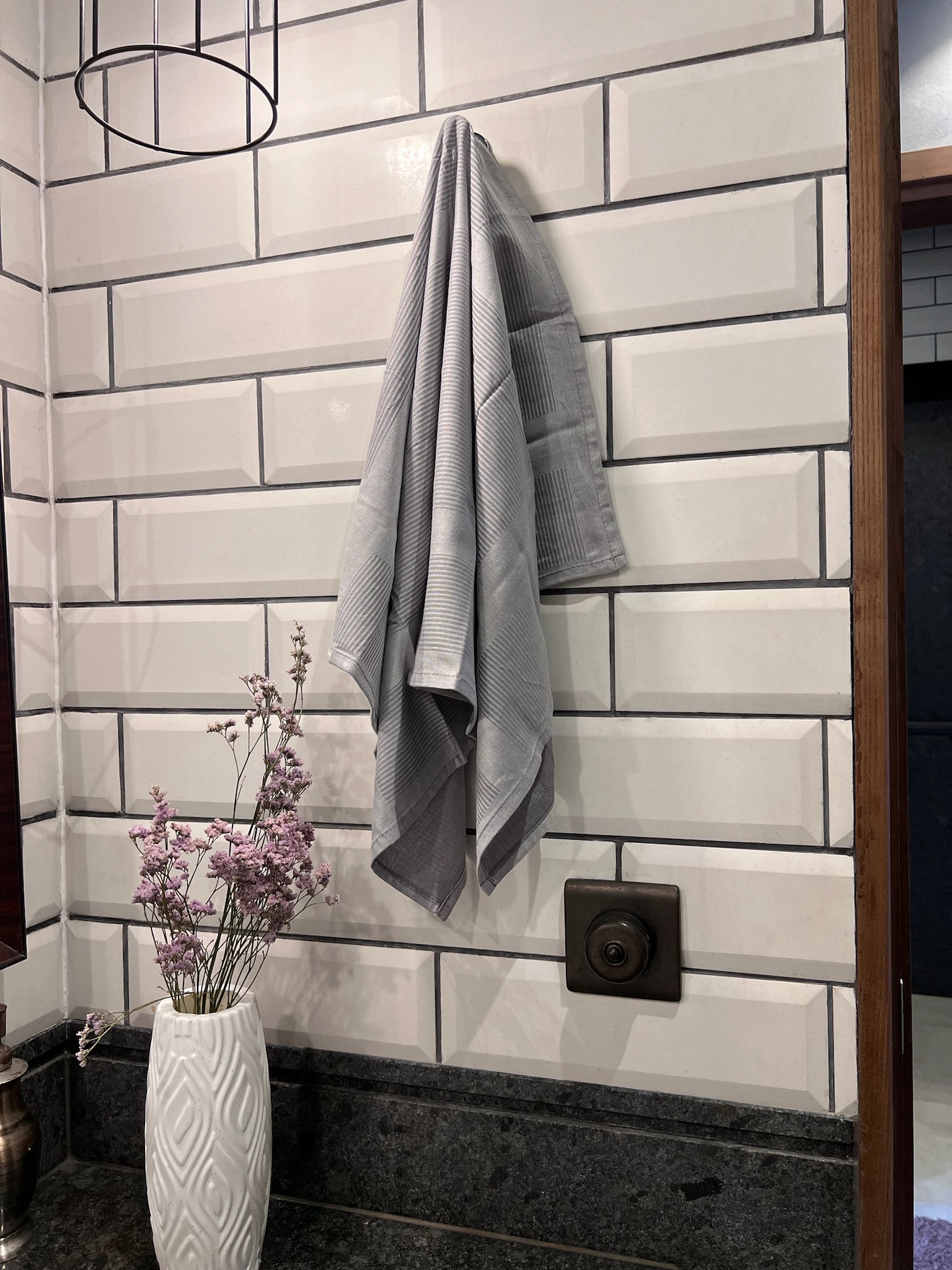 Horseshoe Face Towel